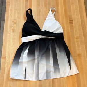 Black and White Gradient Tankini Top